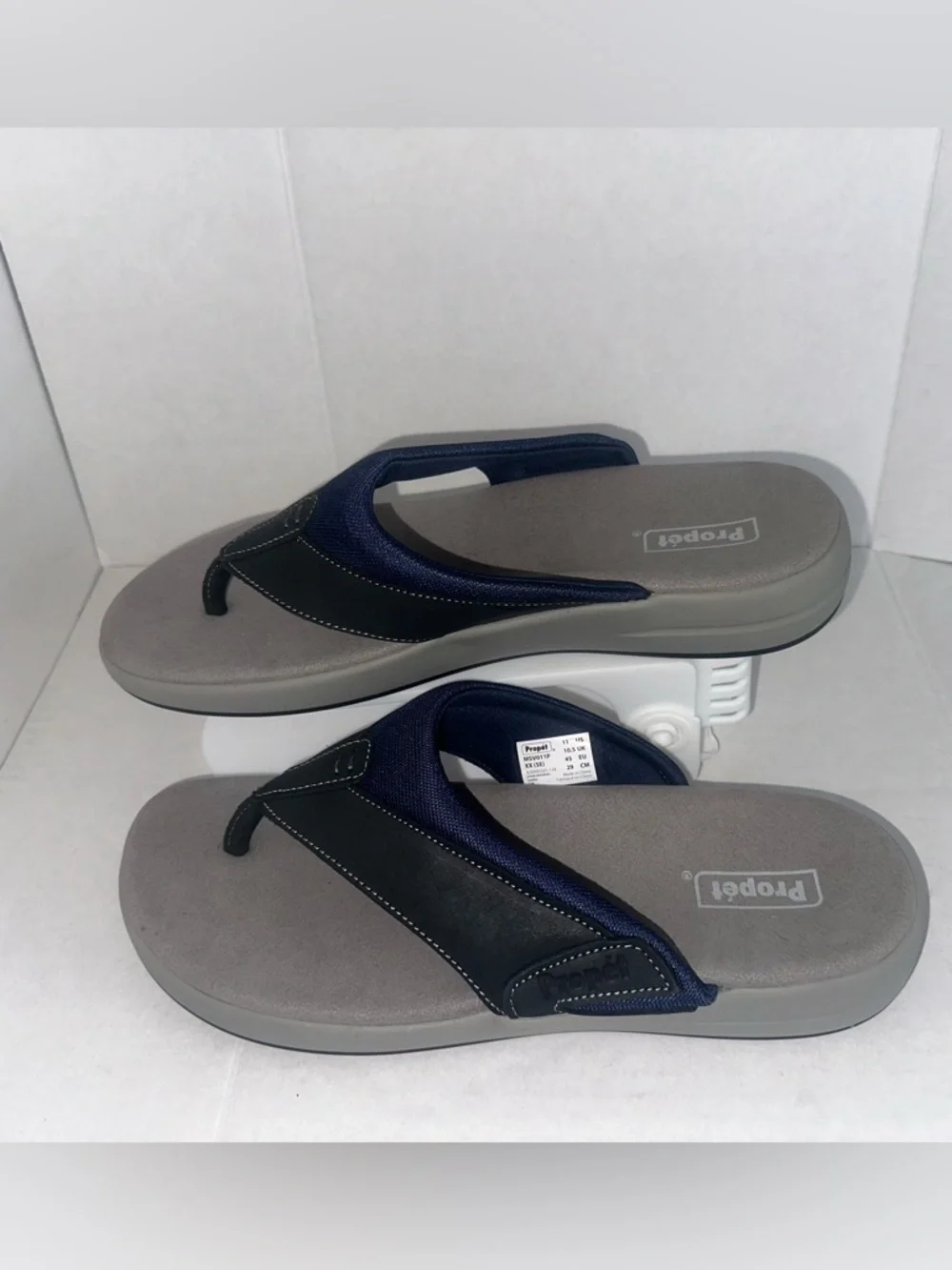 PROPET Easton Cushion Flip Flop Sandal Leather Men's SZ 11